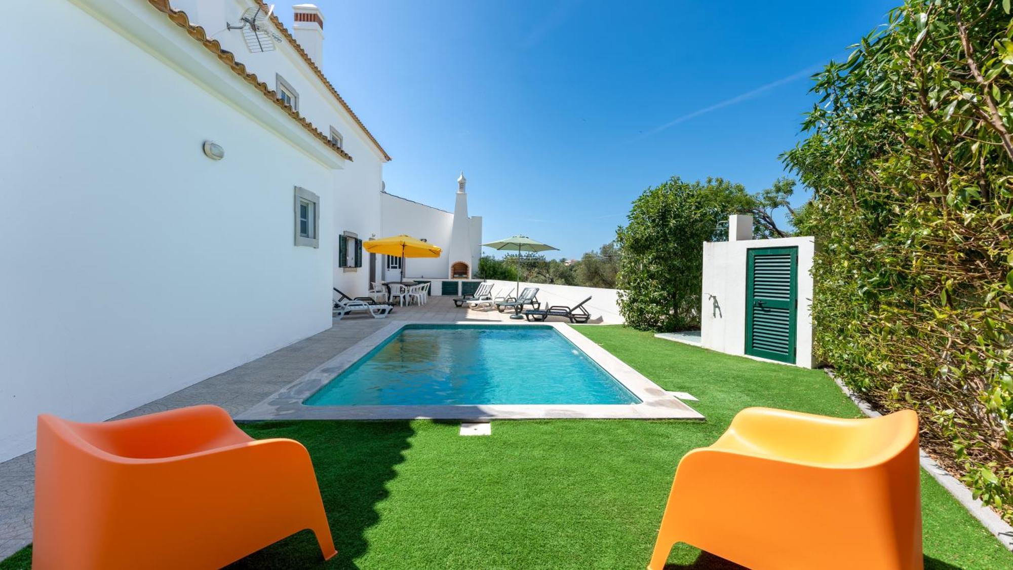 Sunny & Calm 4 Bdr House W/ Pool By Lovelystay Santo Estevao  Exteriör bild